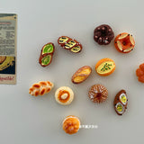 Eat bread! French alkaline water bread magnetic sticker mini simulation European bag refrigerator sticker memo magnet