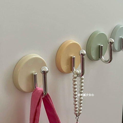 [4] Light luxury hooks, no punching, viscose, strong load-bearing, bathroom walls, towels, and seamless pasting on the wall